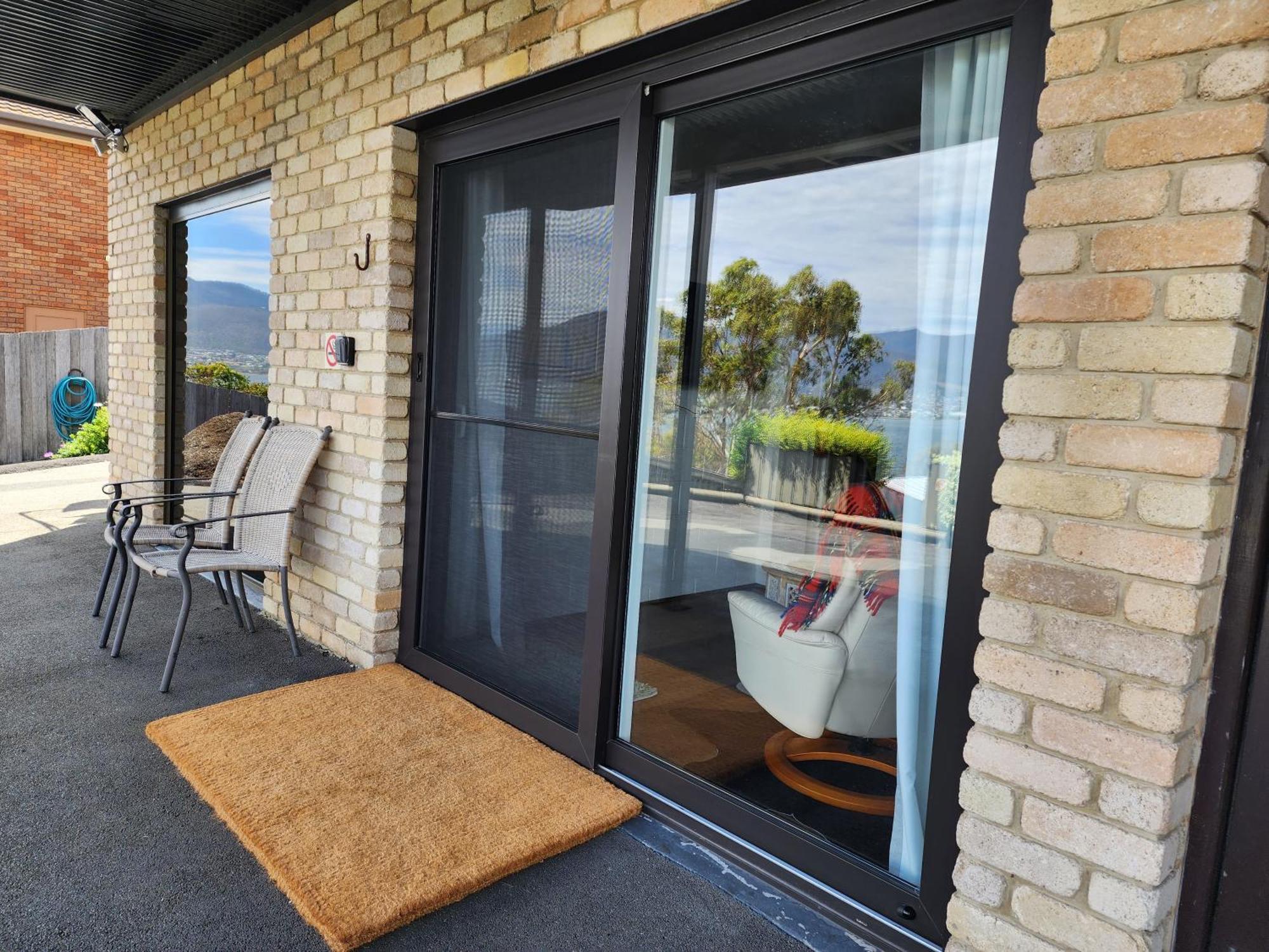 Waterfront Abode - 2 Bedrooms Hobart Extérieur photo