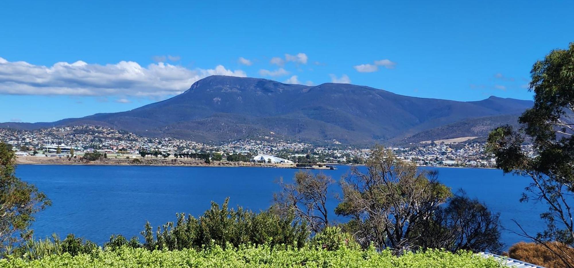 Waterfront Abode - 2 Bedrooms Hobart Extérieur photo